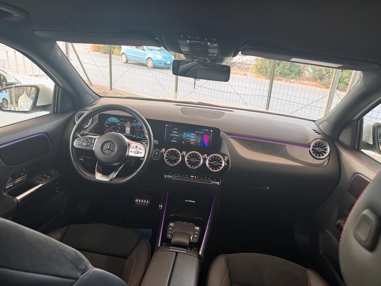 MERCEDES GLA 200d PREMIUM AMG