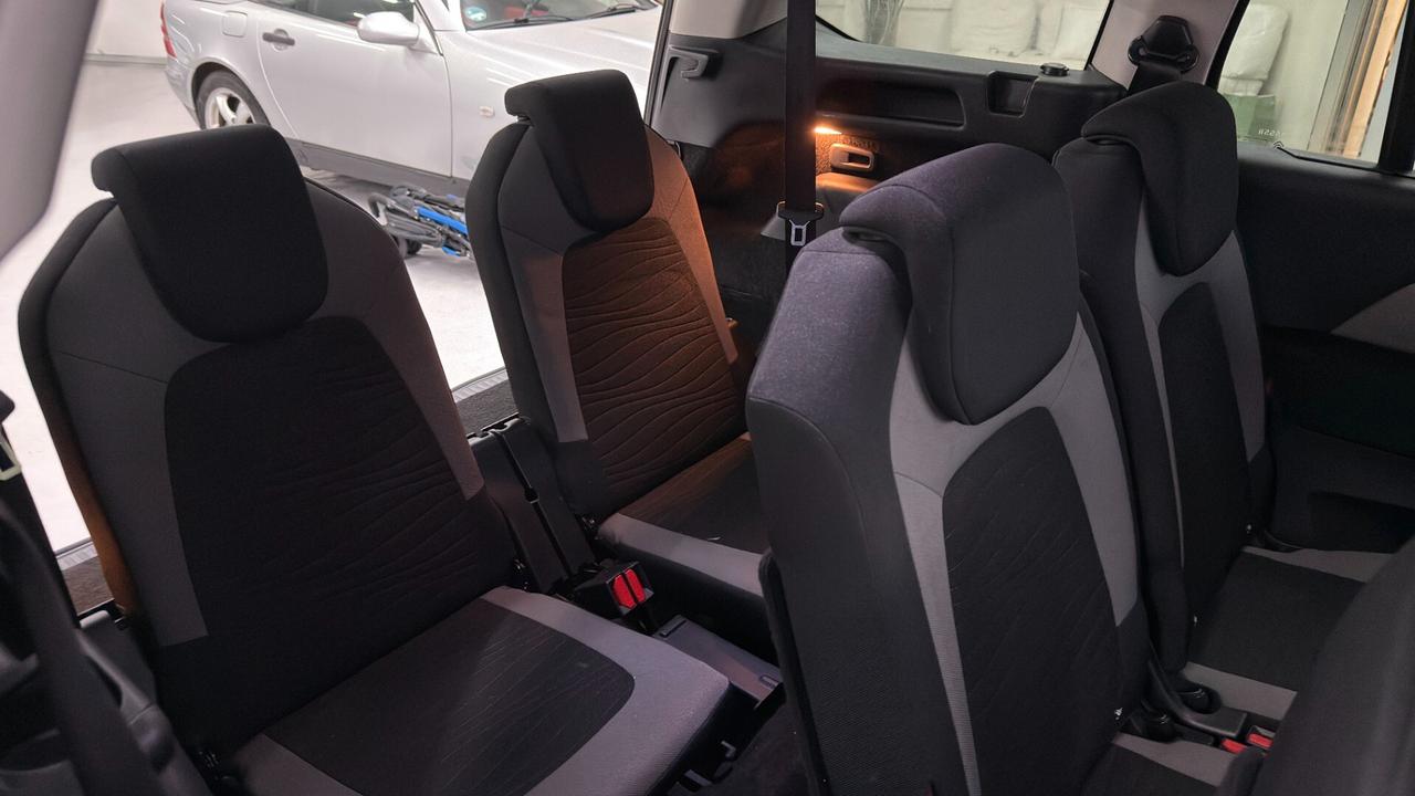 Citroen Grand C4 Picasso 1.6 e-HDi 115 ETG6 Exclusive