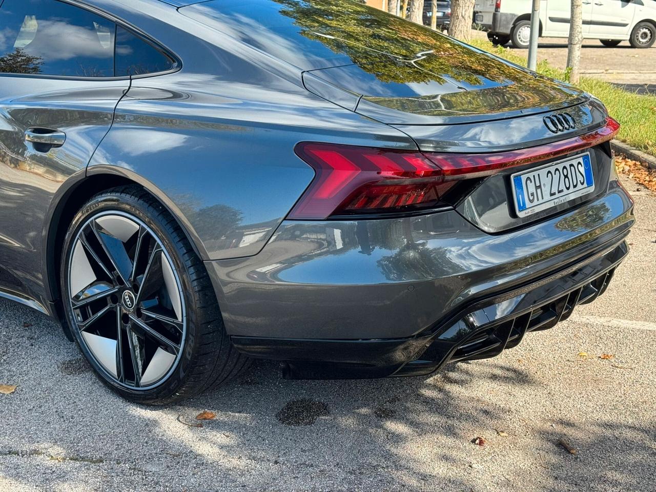 Audi E-tron GT quattro