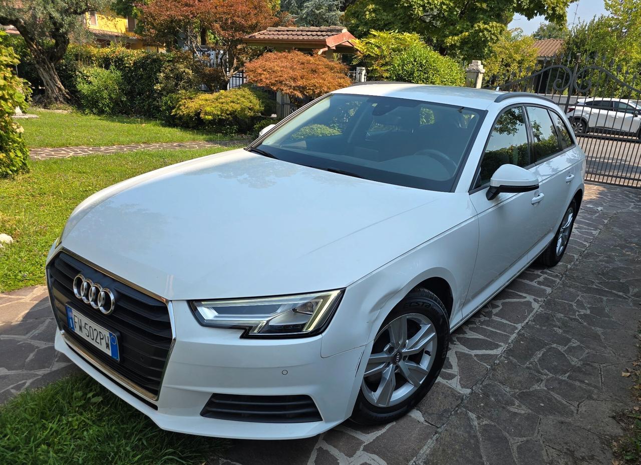 Audi A4 Avant 35 TDI S tronic Business Sport