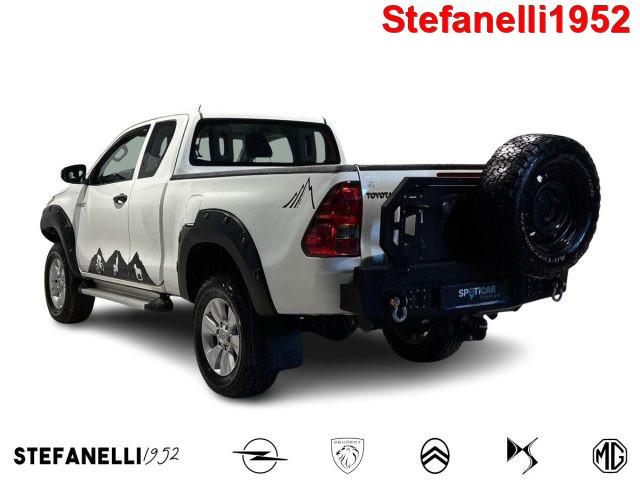 TOYOTA Hilux 2.4 D-4D 4WD 2 porte Extra Cab Comfort