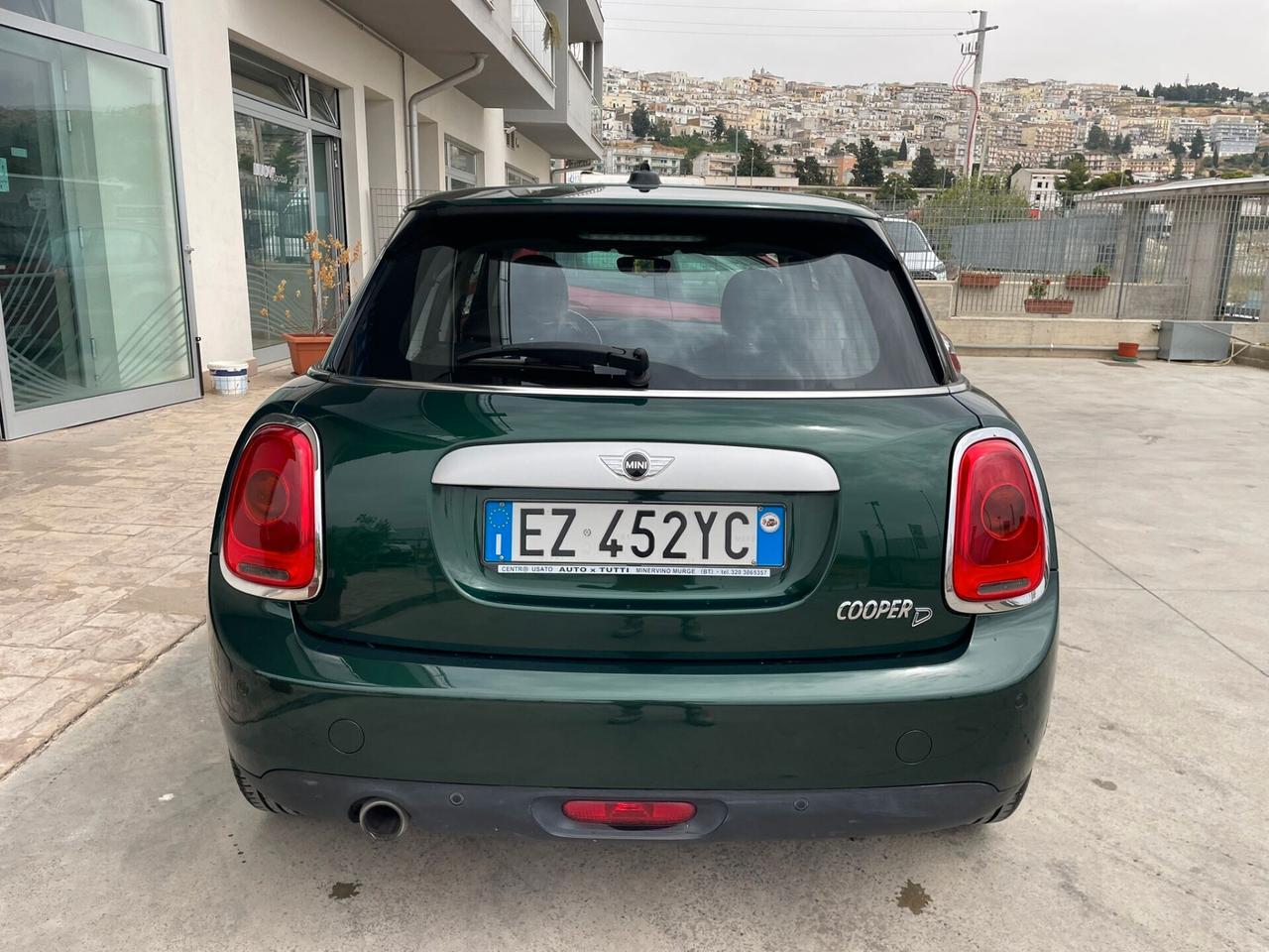 Mini Cooper D 1.5 ok neopatentati