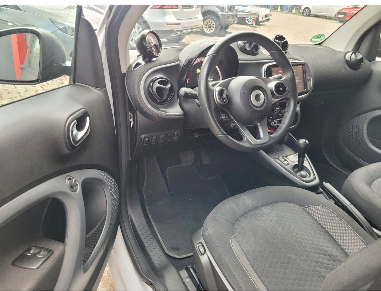 Smart ForTwo EQ Passion 82cv Navi Camera Fari