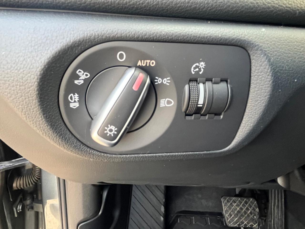 Audi Q3 2.0 TDI 184 CV quattro S tronic Sport S-LINE