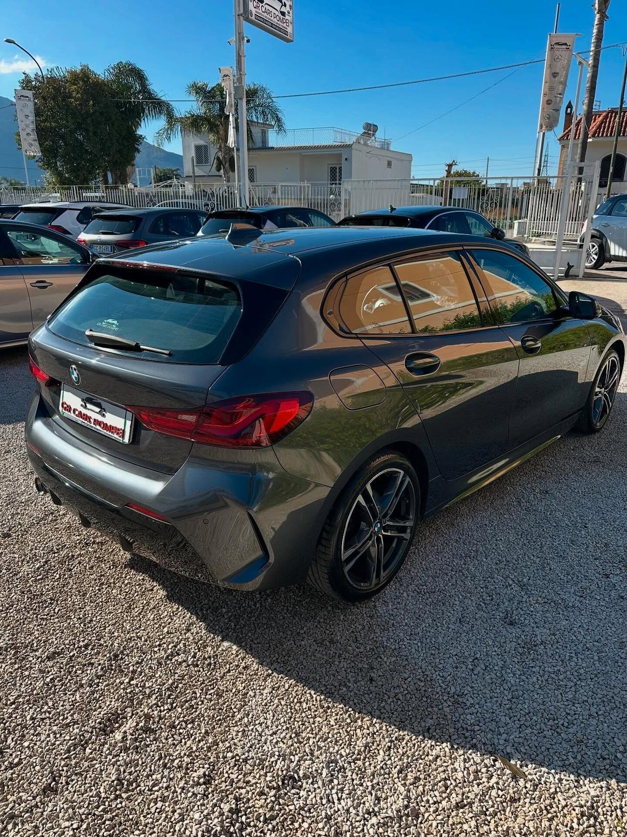 Bmw 116 116d 5p. Msport