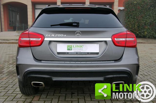 MERCEDES-BENZ GLA 200 d Automatic Sport 136CV Allestimento AMG - 2017