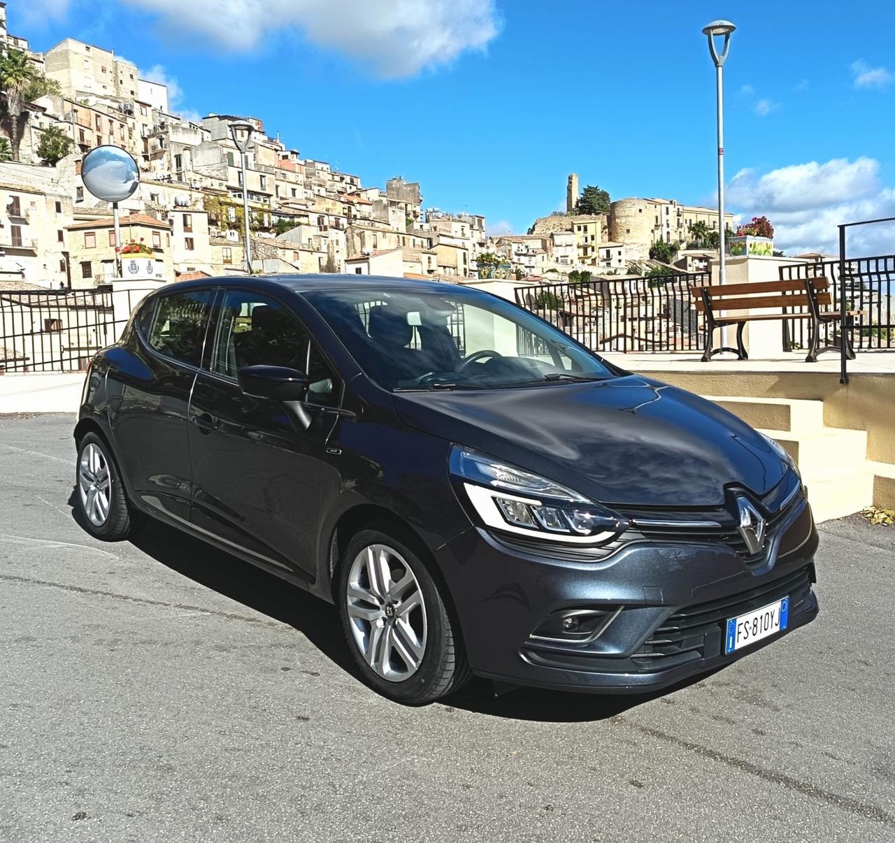 Renault Clio dCi 8V 75 CV 5 porte Duel2