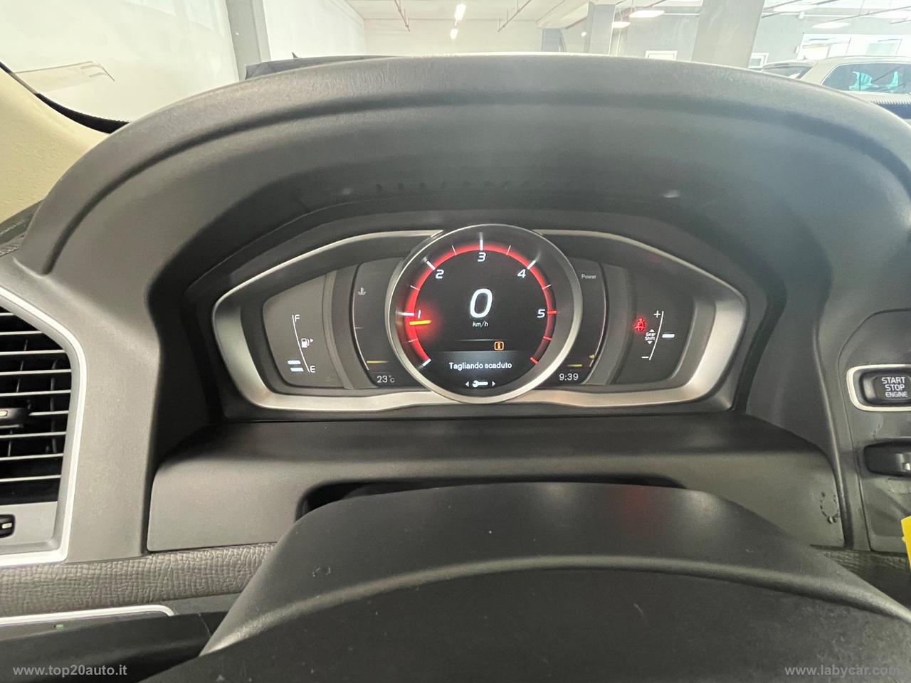 VOLVO XC60 D3 Business Plus|MANUALE|PELLE TOT