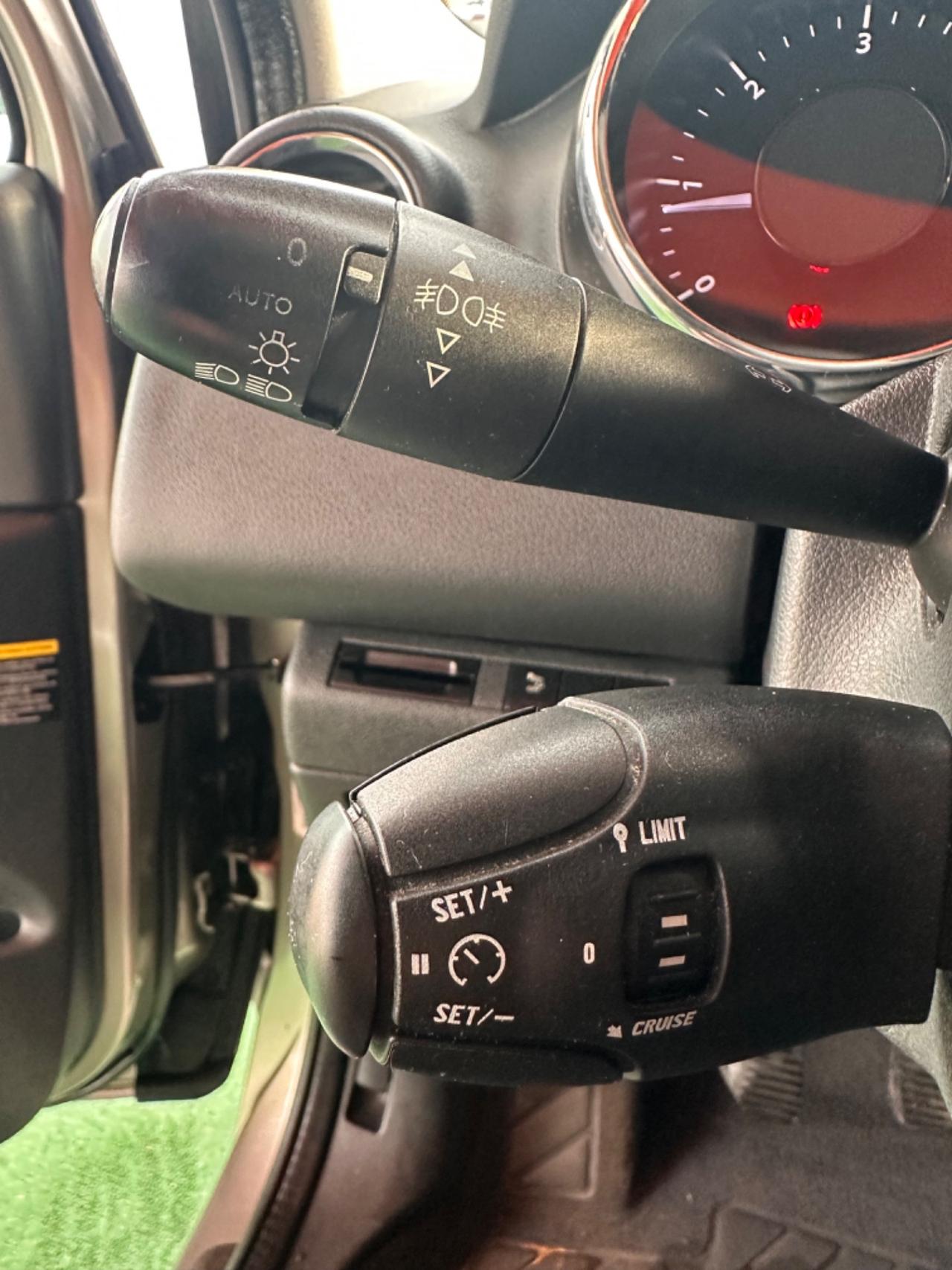 Peugeot 3008 1.6 HDi 110CV Premium