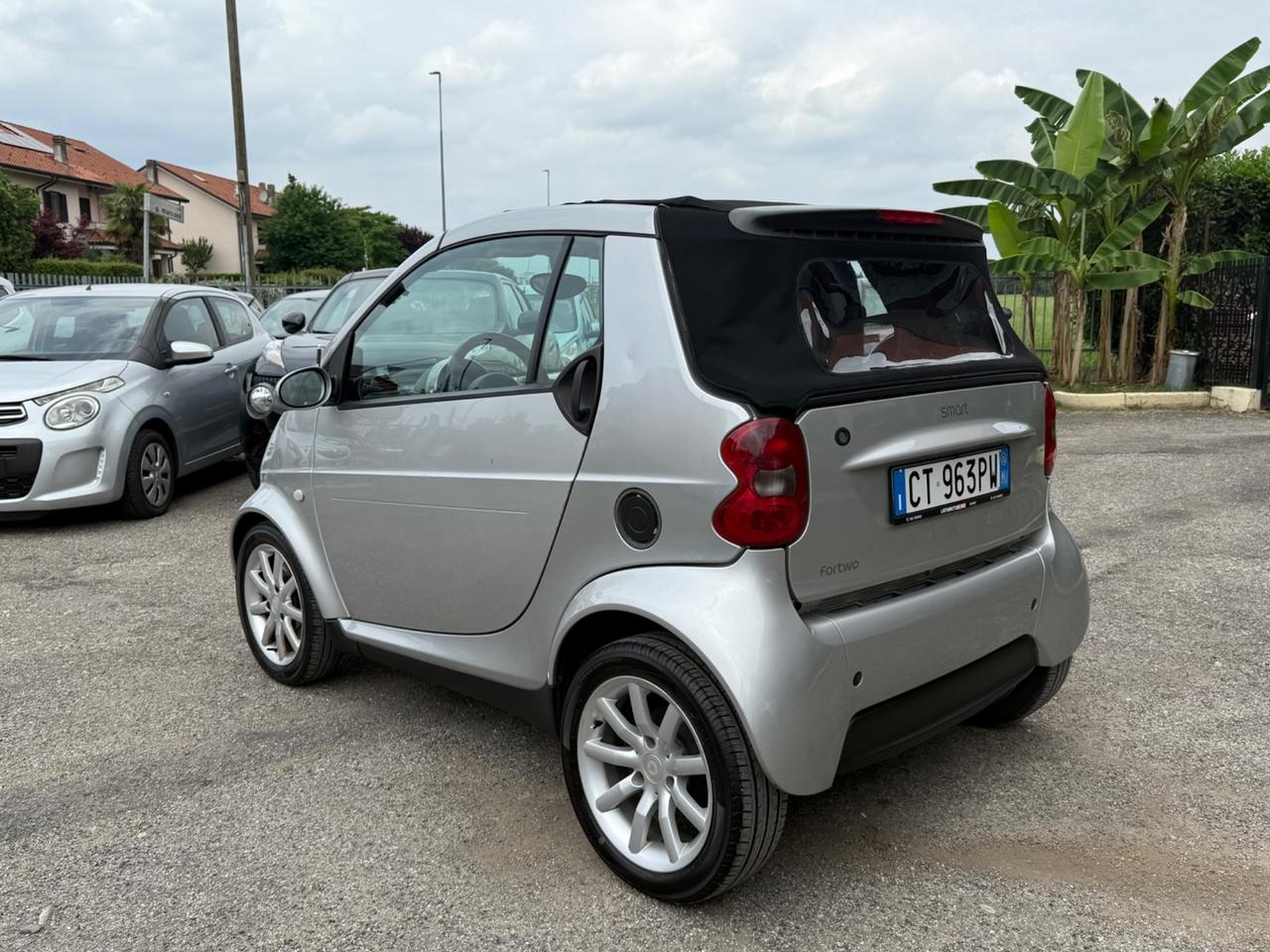 Smart ForTwo 700 coupé pulse (45 kW) -DISTRIBUZIONE NUOVA-