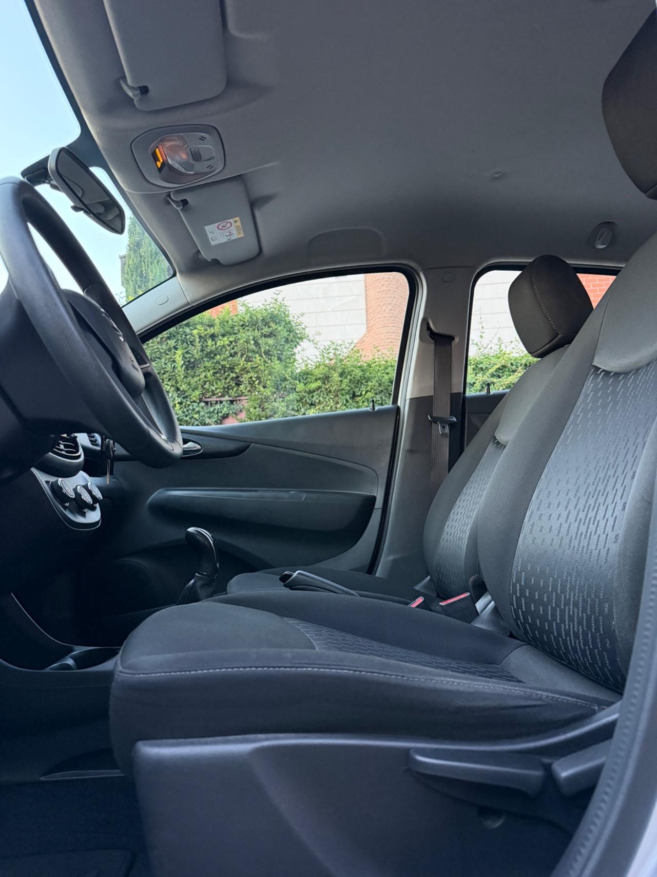 Opel Karl rocks
