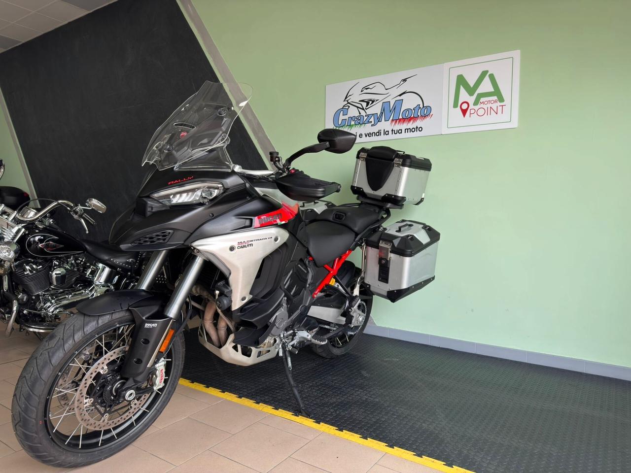Ducati Multistrada V4 RALLY TRAVEL & RADAR