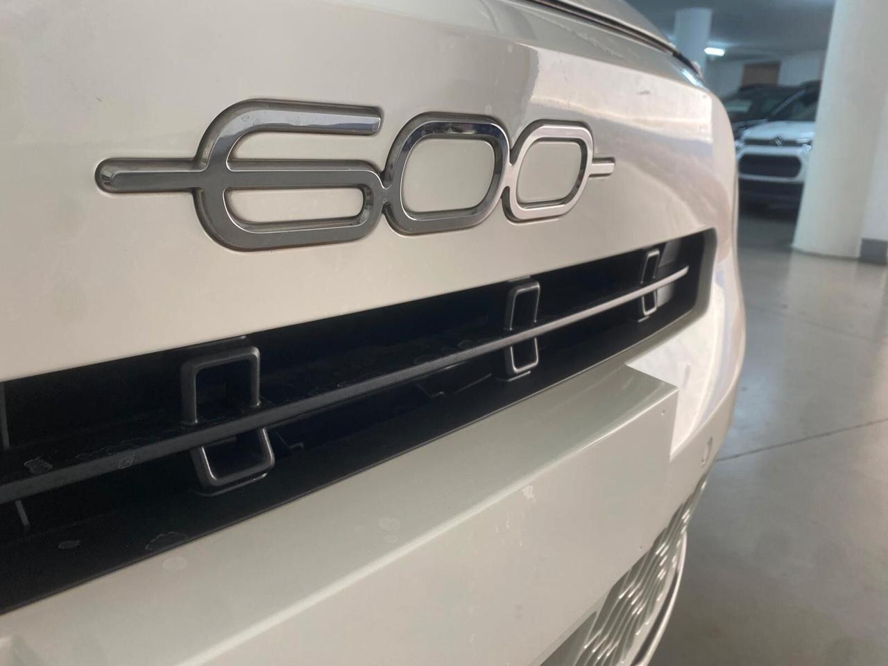 Fiat 600 Hybrid DCT MHEV