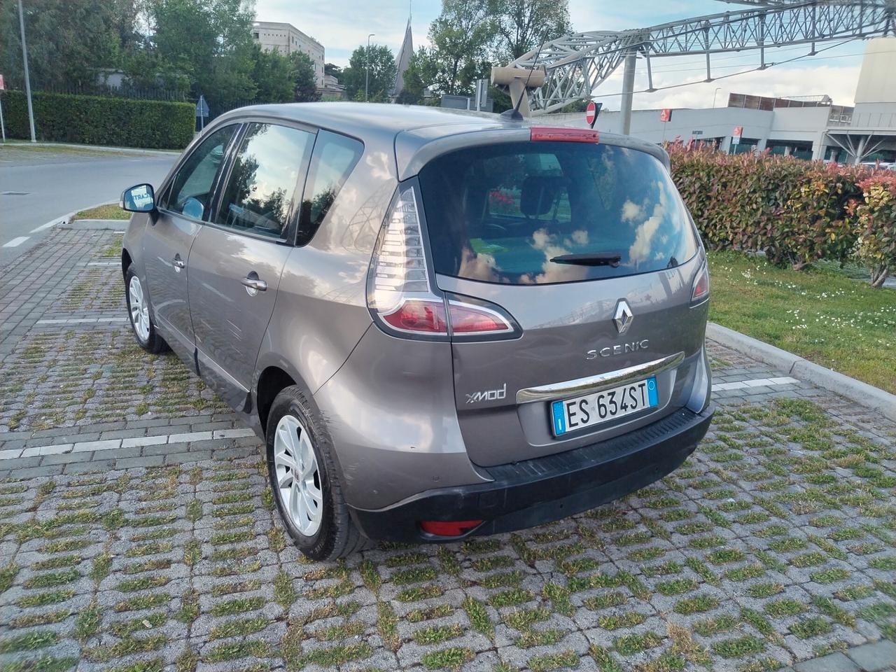 Renault Scenic Scénic XMod 1.5 dCi 110CV Wave
