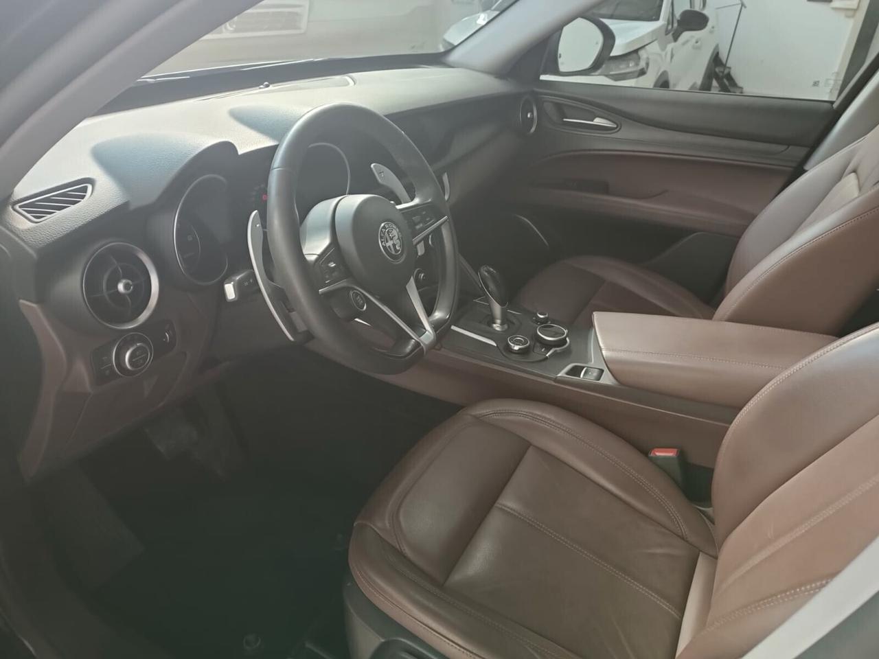 Alfa Romeo Stelvio 2.2 Turbodiesel 210 CV AT8 Q4 Super