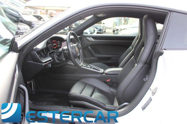 PORSCHE 911 992 Carrera