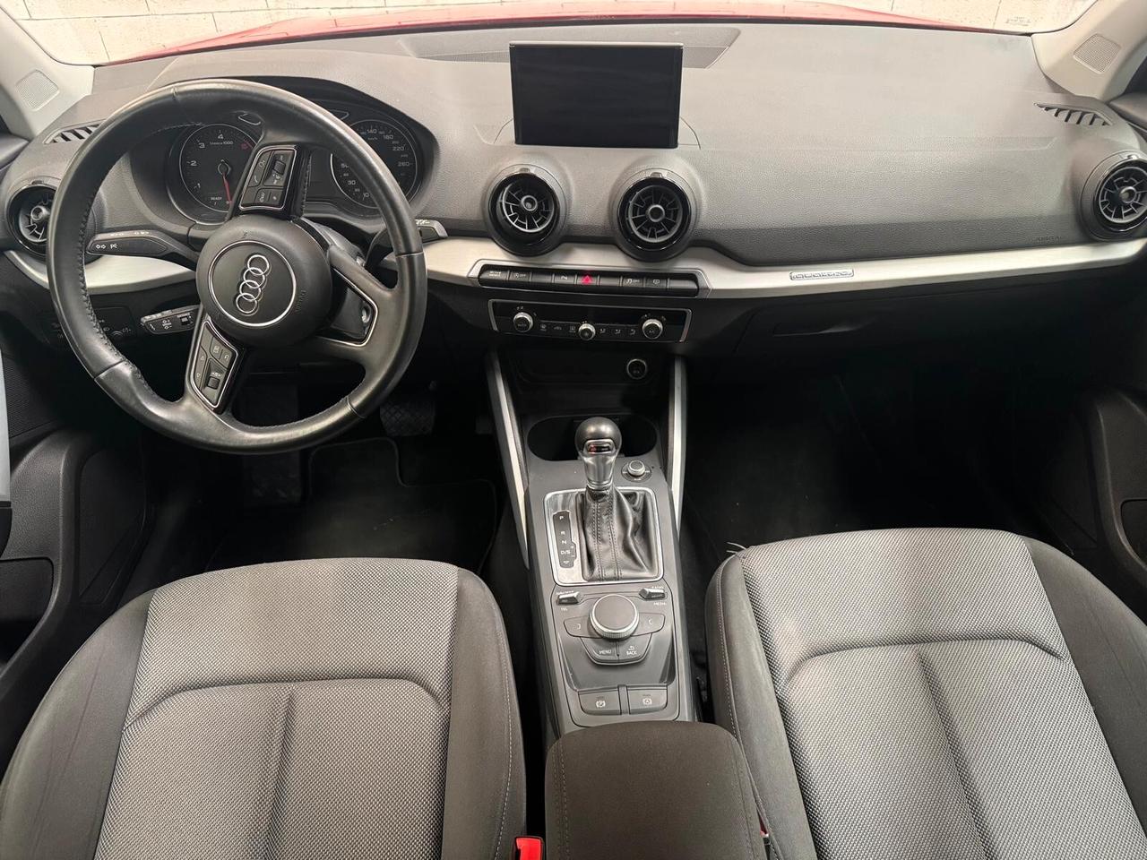 Audi Q2 (4x4)modello S line Edition