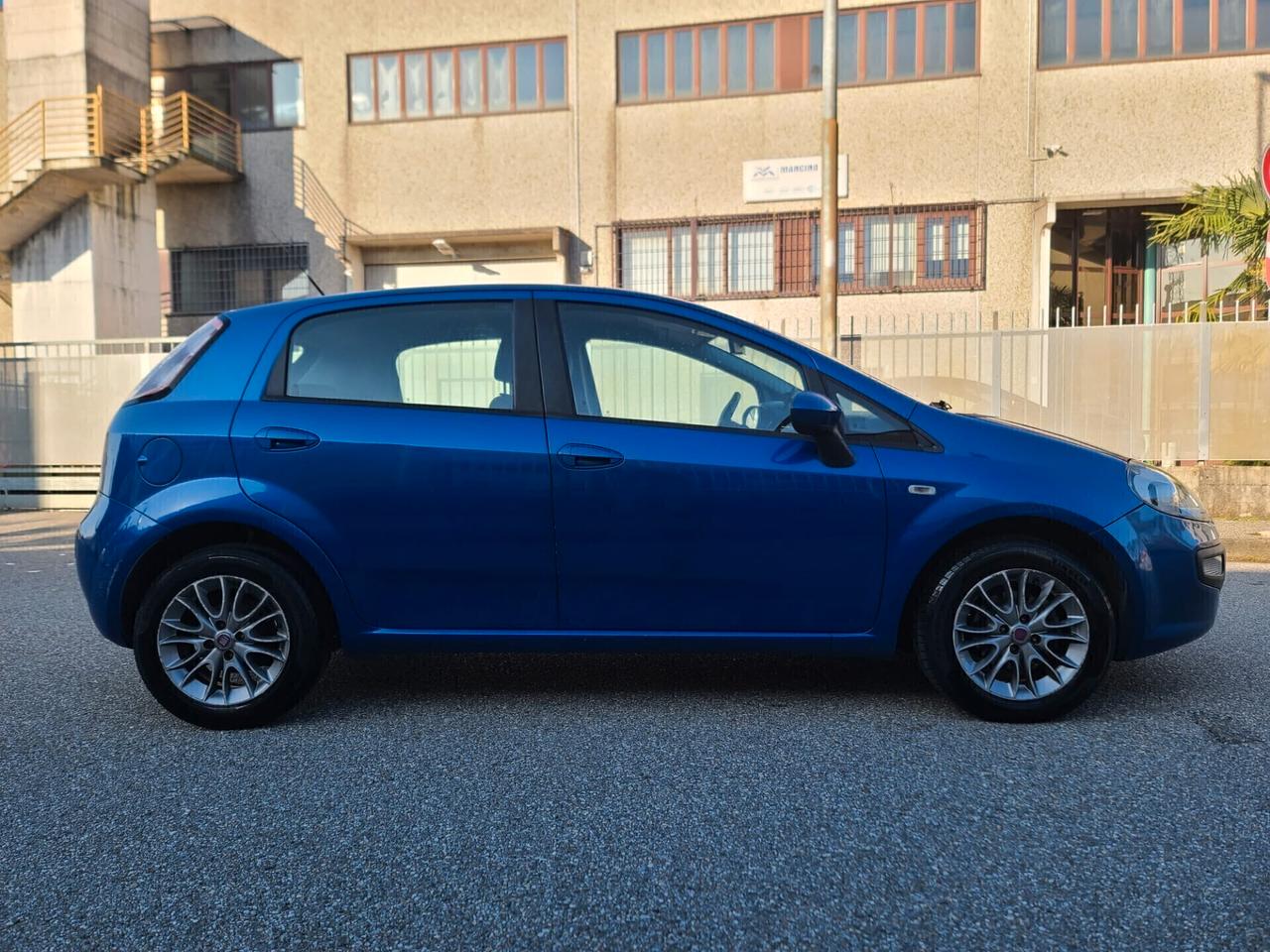 Fiat Punto Evo 1.200 benx neopatentati e5