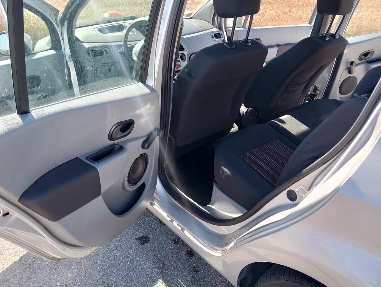 Renault Modus 1.5 dCi 150.000 km auto pari al nuovo