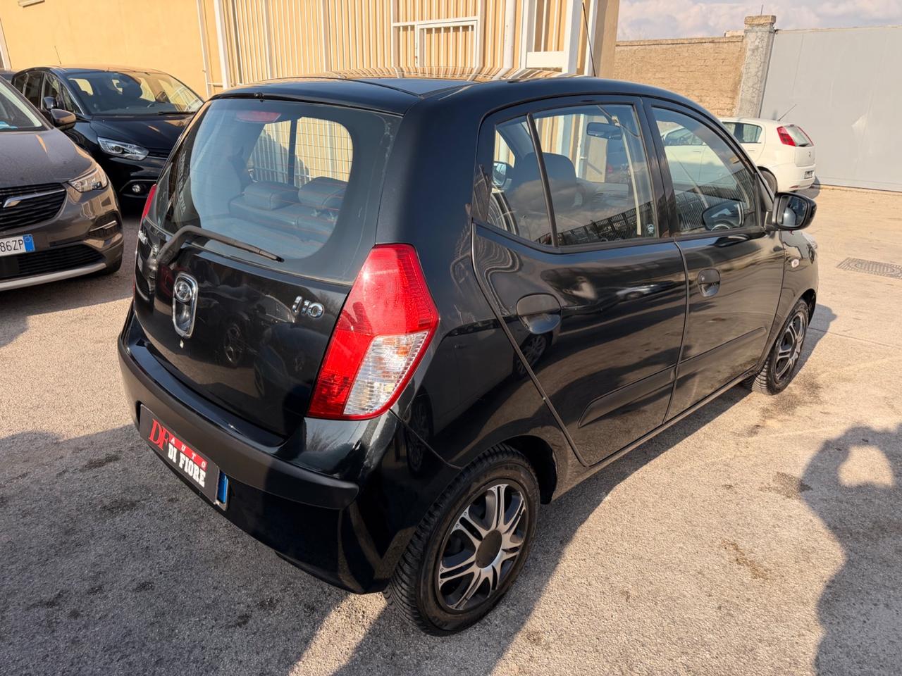 Hyundai i10 1.1 BlueDrive GPL Style BLOCK SHAFT