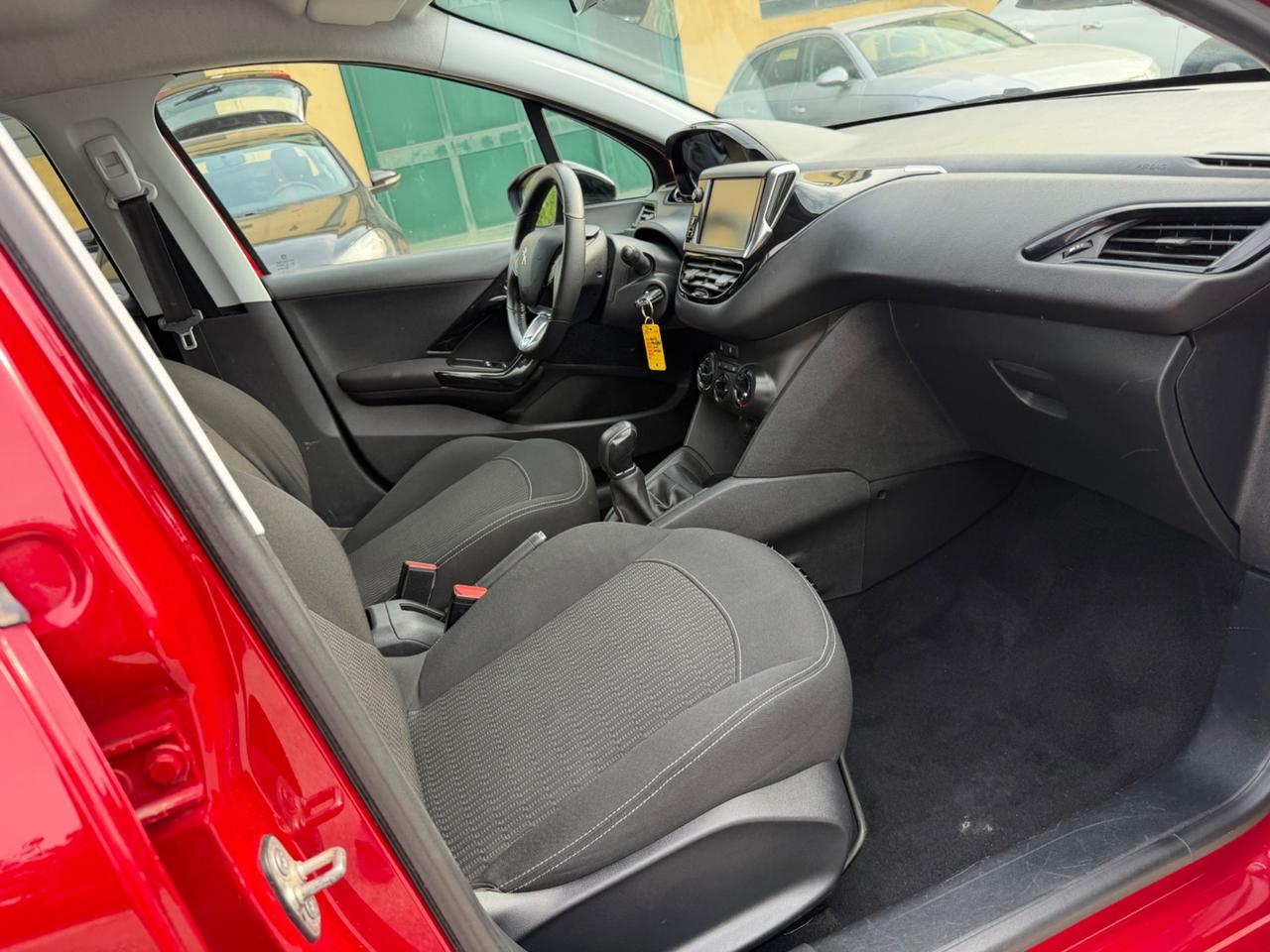 Peugeot 208 PureTech 82 5 porte Allure