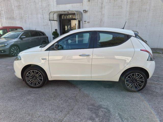 LANCIA Ypsilon 1.0 FireFly 5 posti Hybrid Gold -No vincoli finanz