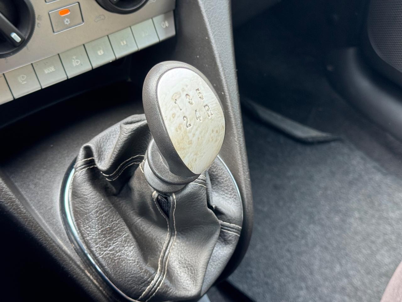 Lancia Ypsilon 1.2 60cv Neopatentati