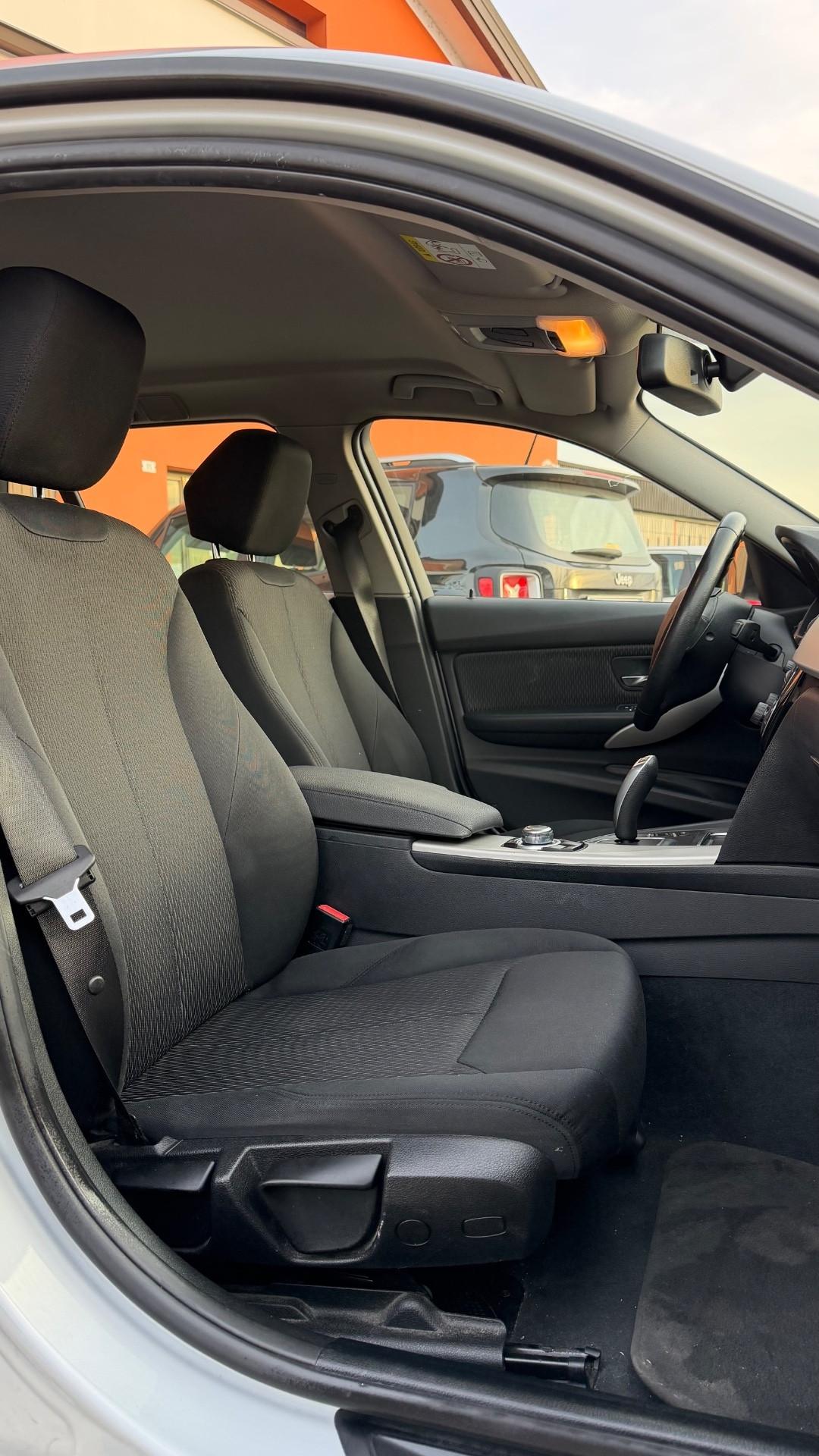 Bmw 320d xDrive Touring Sport