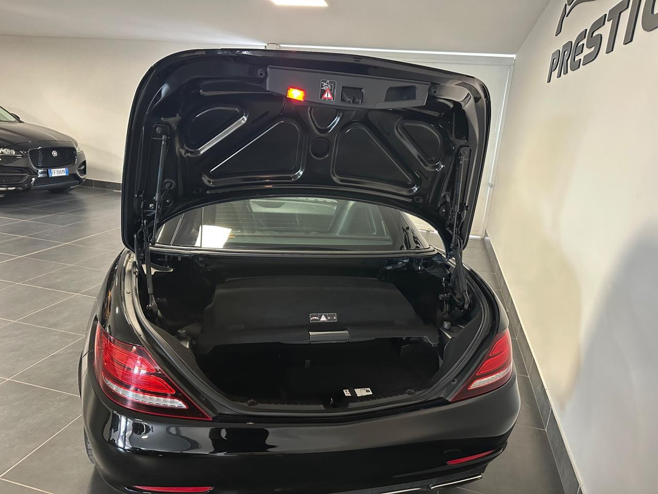 MERCEDES-BENZ SLC 250 250D CABRIO 204CV SPORT
