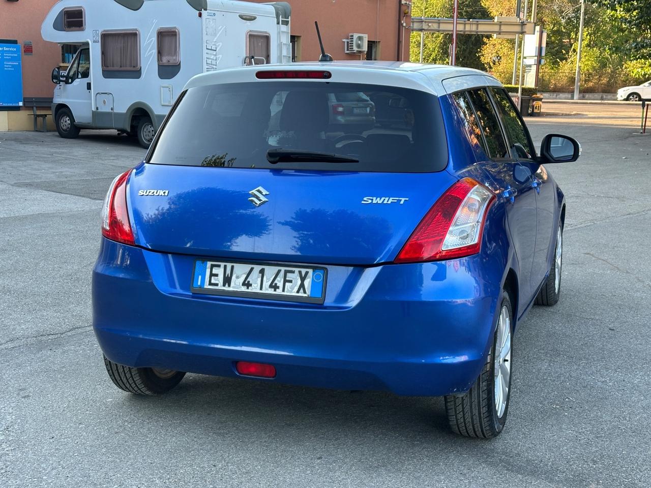 Suzuki Swift 1.2 VVT 5 porte B-Top Bi-Color