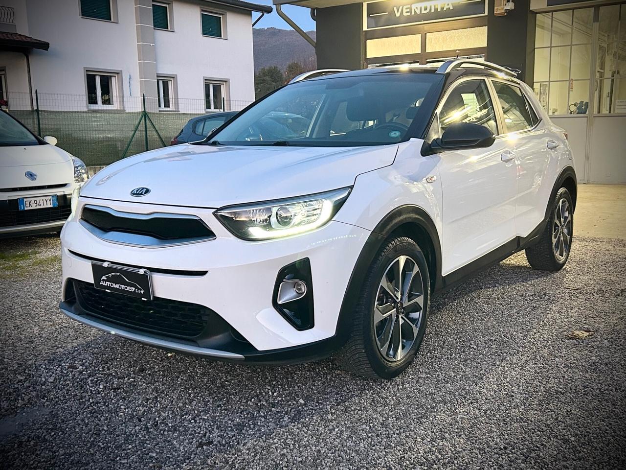 Kia Stonic 1.4 MPI 100 CV -UNIPROPRIETARIO