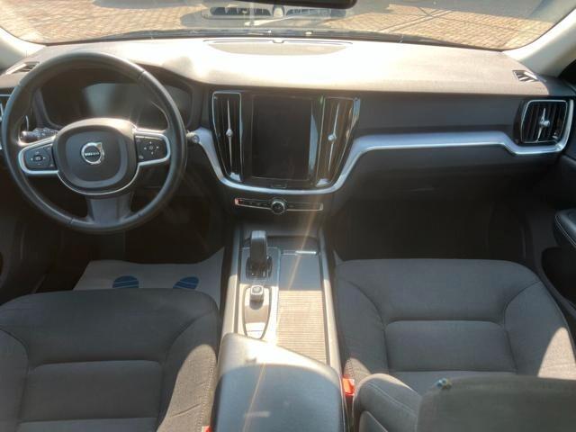 Volvo V60 B4 (d) Geartronic Momentum Business Pro