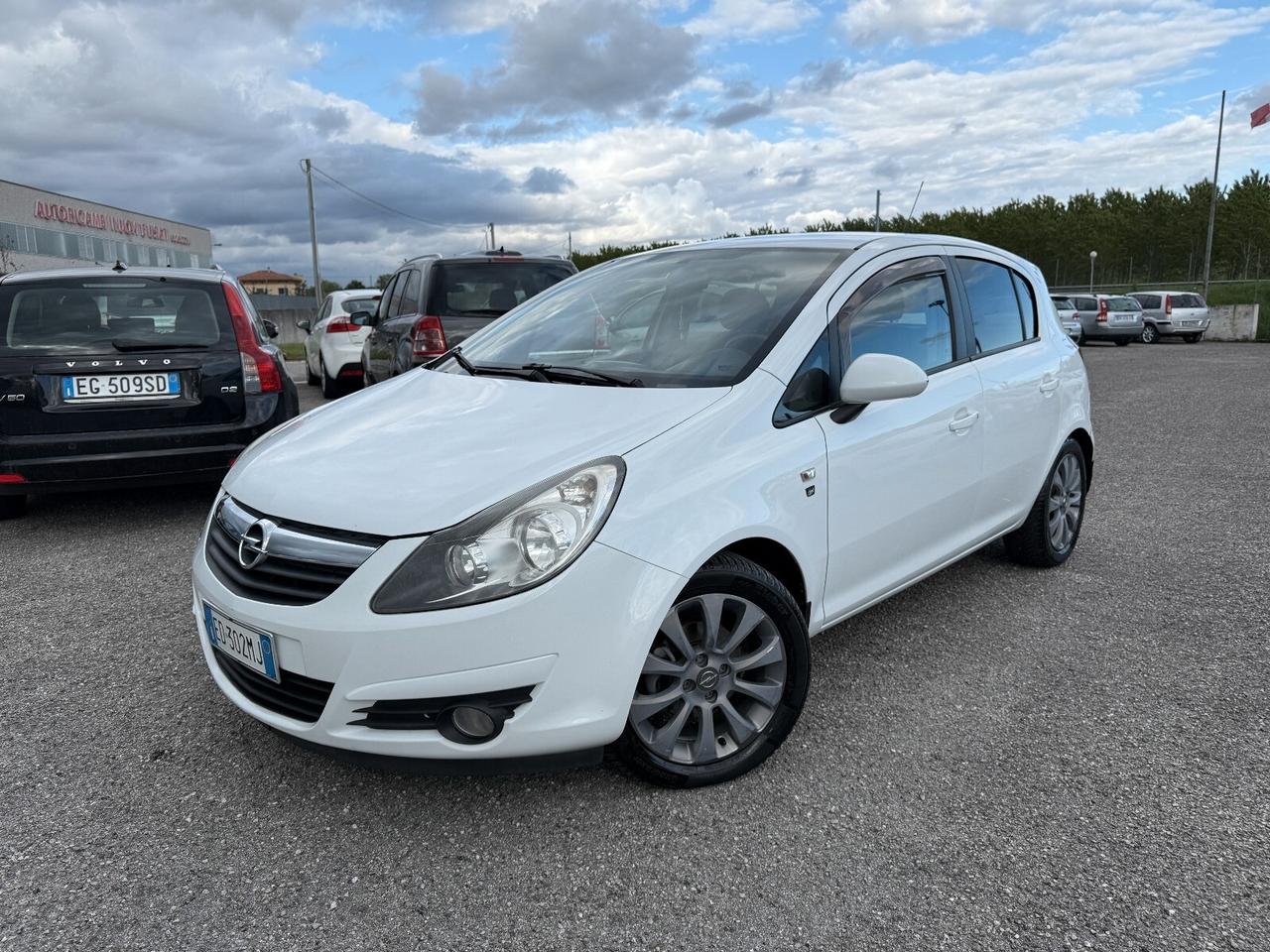 Opel Corsa 1.3 CDTI 75CV 5 porte OK PER NEOPATENTATI