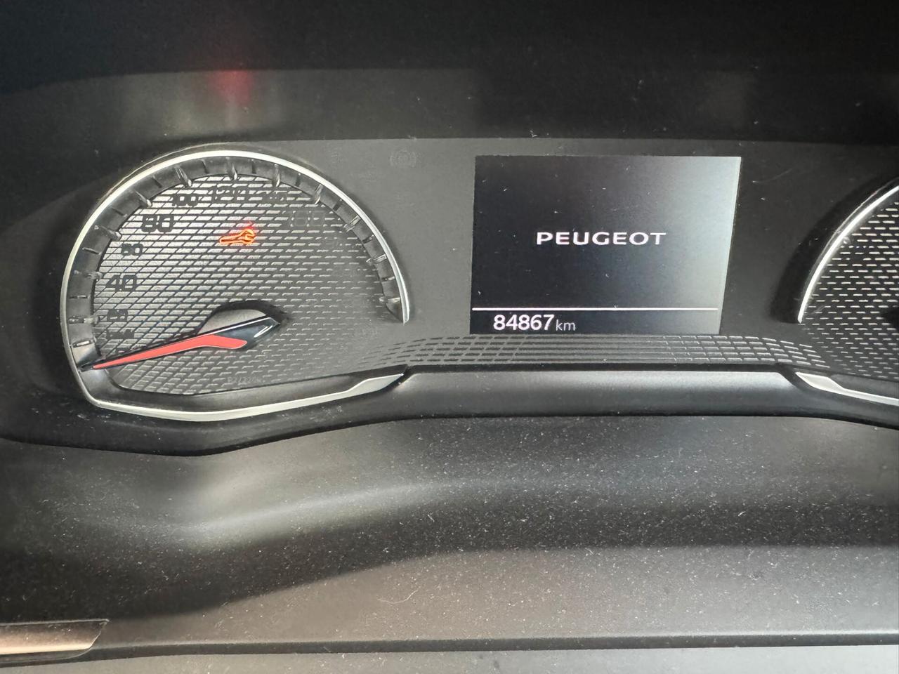 Peugeot 208 PureTech 100 Stop&Start EAT8 5 porte GT Pack sinistrato incidentato