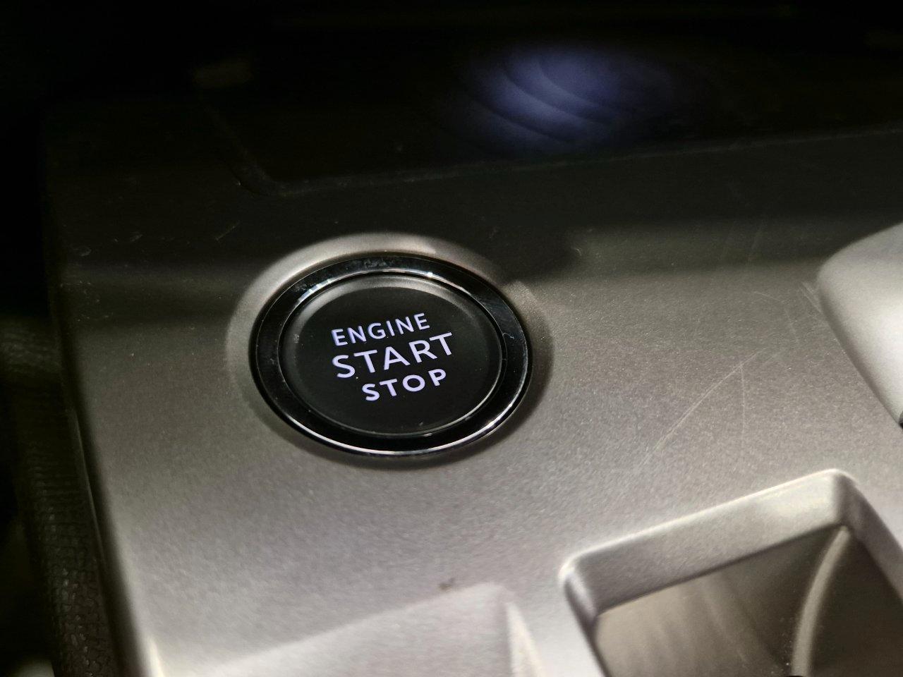 Peugeot 408 1.2 hybrid Allure 145cv e-dcs6 Pack Vision 360