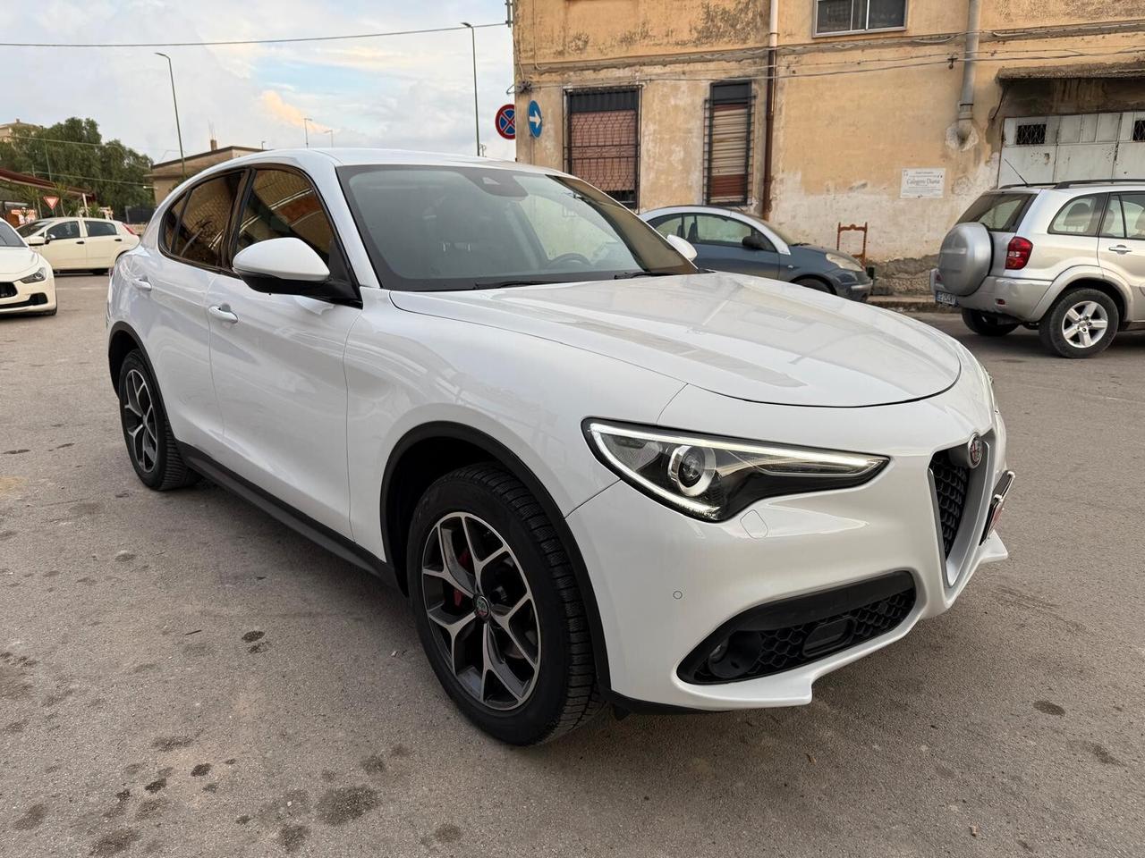 Alfa Romeo Stelvio 2.2 Turbodiesel 210 CV AT8 Q4 Executive