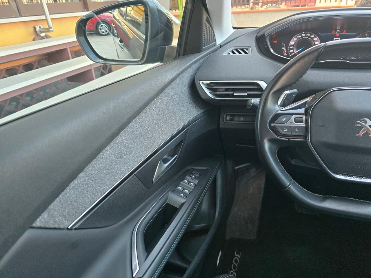 Peugeot 3008 BlueHDi 130 S&S EAT8 Allure Pack