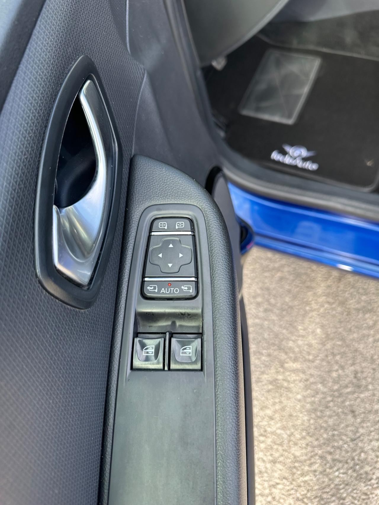 Renault Clio TCe 12V 90 CV 5 porte Duel anno 2018