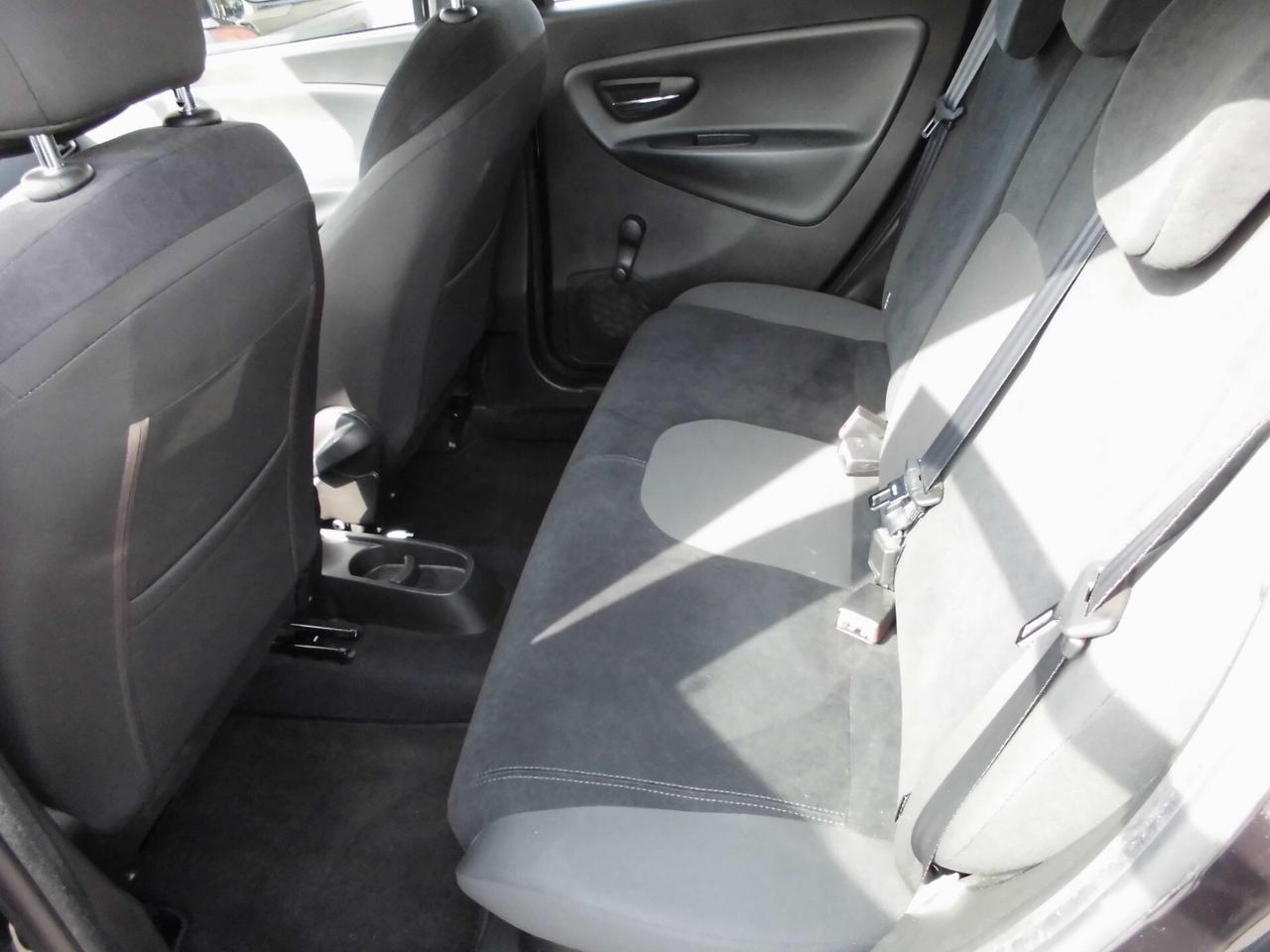 Lancia Ypsilon 0.9 TwinAir 85 CV 5 porte S&S DFN Platinum