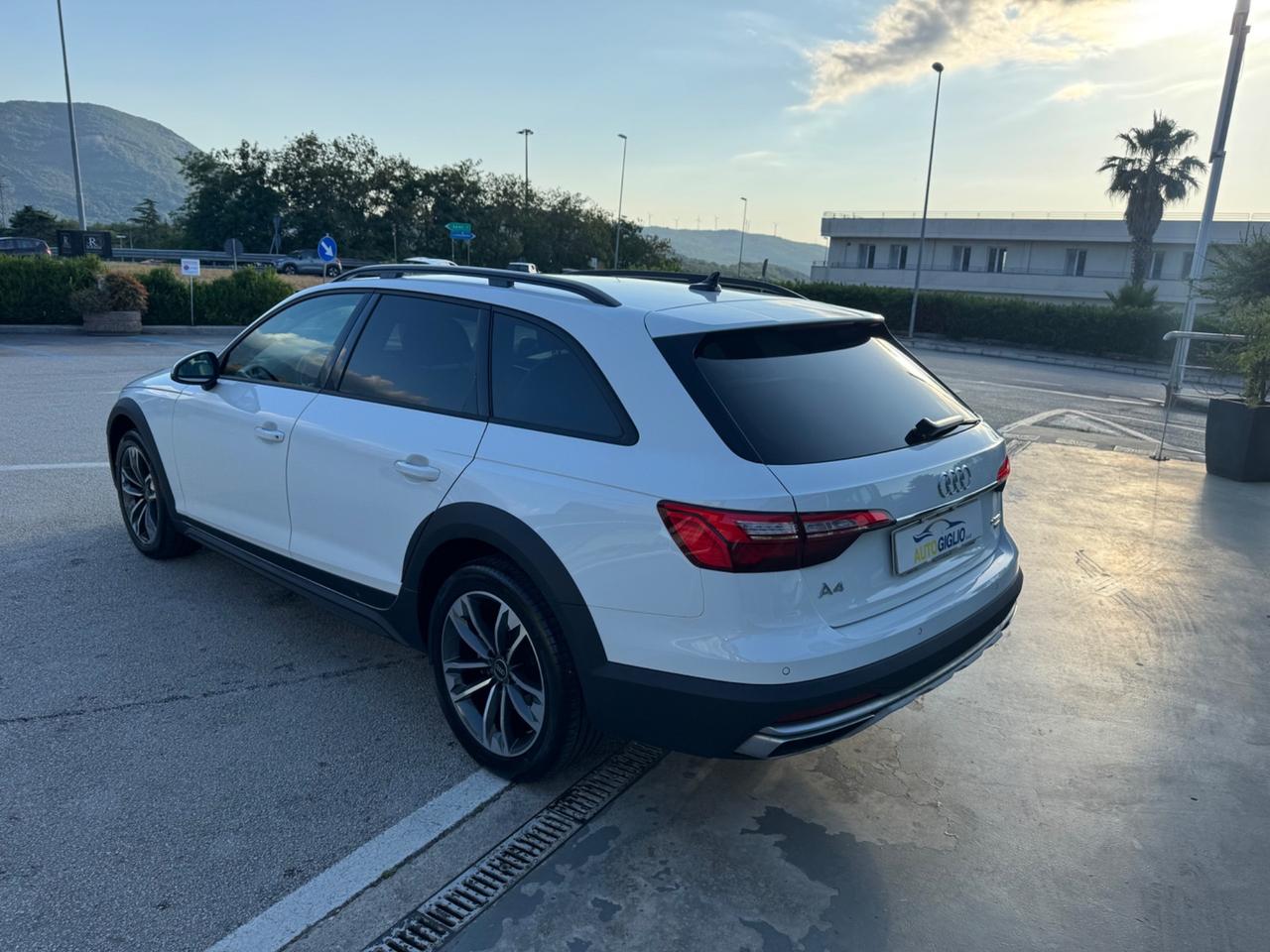 Audi A4 allroad A4 allroad 40 TDI 204 CV S tronic Identity Contrast