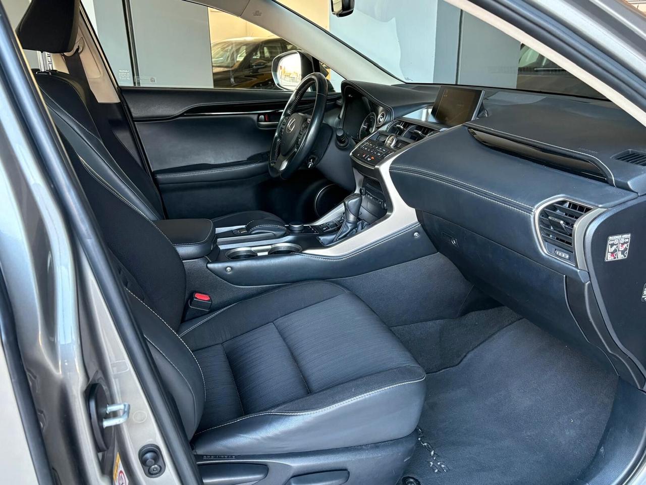 Lexus NX 300h Hybrid Executive