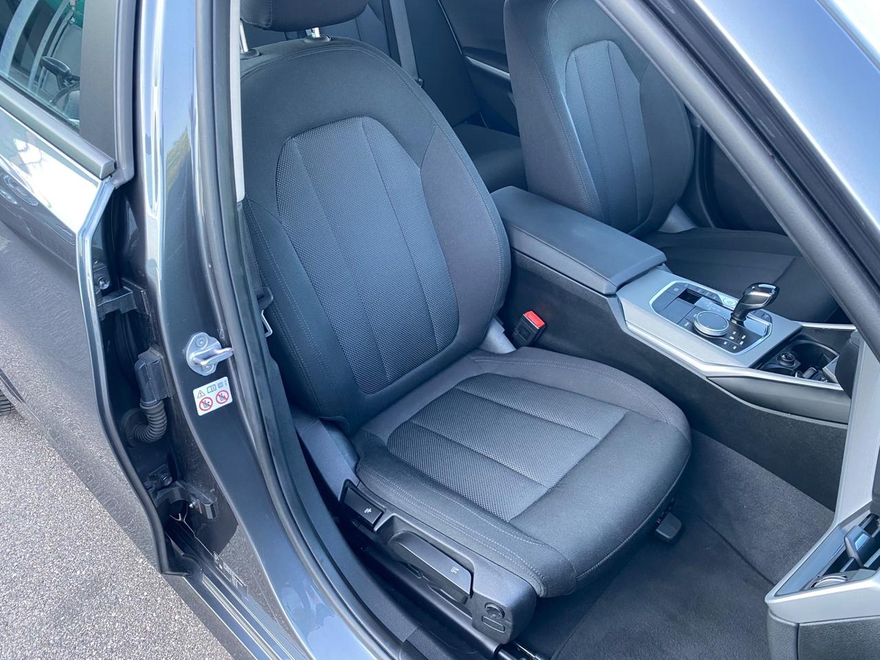 Bmw 318d 48V Touring Business Advantage