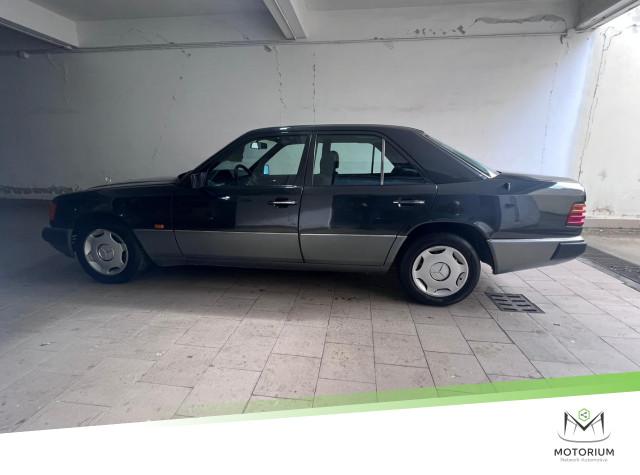 Mercedes-Benz E 200 Classe E 200