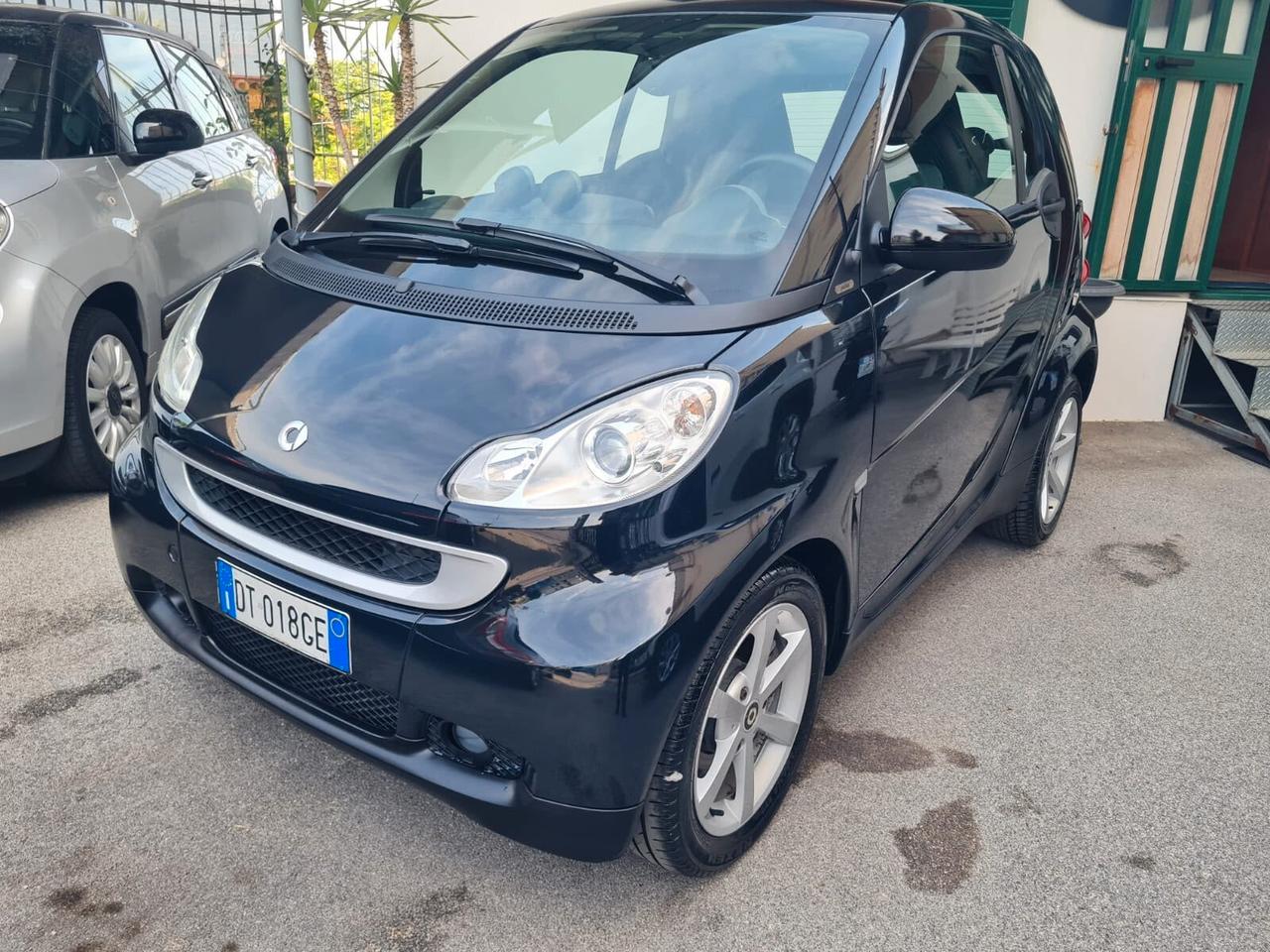 Smart ForTwo 1000 62 kW coupé passion