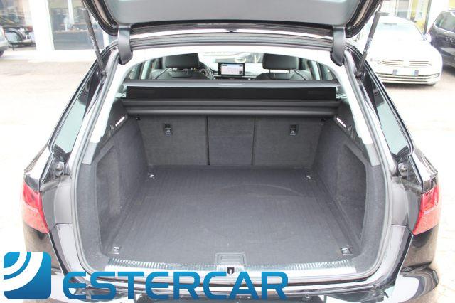 AUDI A4 Avant 40 TDI quattro S tronic Business Advanced