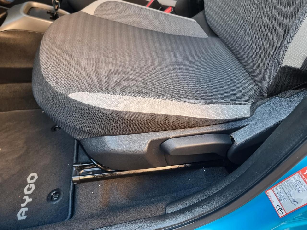 Toyota Aygo Connect 1.0 VVT-i 72 CV 5 porte x-fun MMT AUTOMATICA