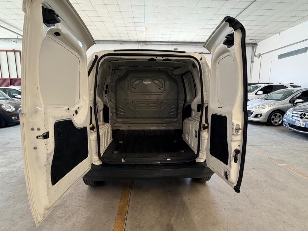 Fiat Fiorino 1.3 MJT 80CV Cargo SX