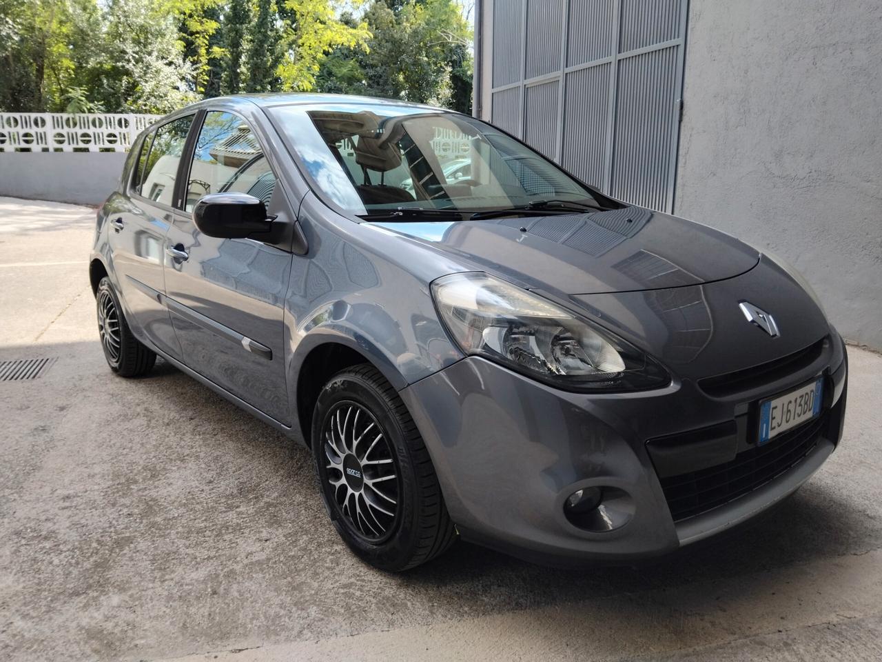 Renault Clio 1.2 benzina garanzia