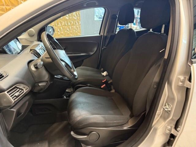 Lancia Ypsilon 1.2 69 CV 5 porte GPL Ecochic Gold