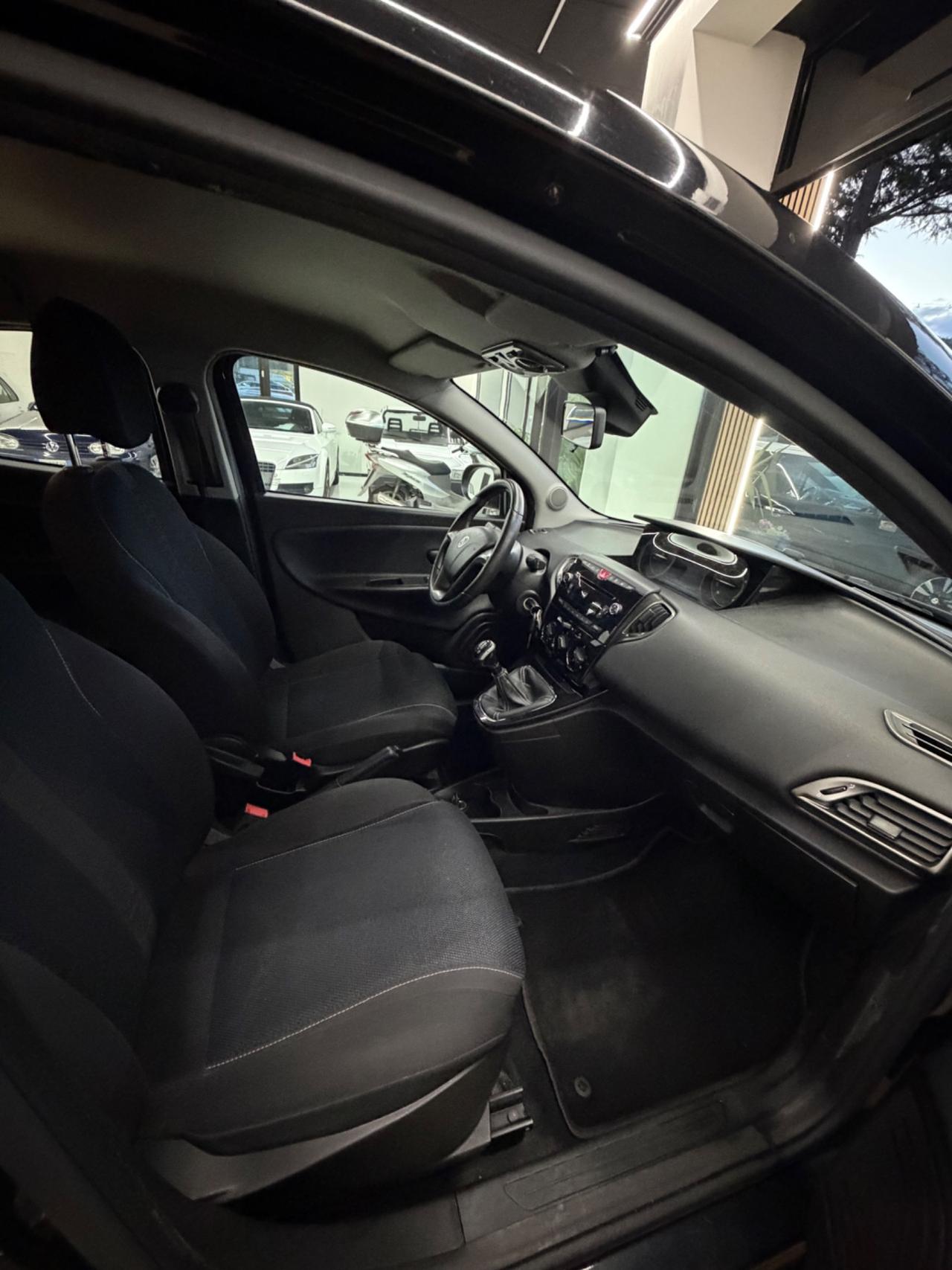Lancia Ypsilon 1.3 MJT 16V 95 CV 5 porte S&S Platinum